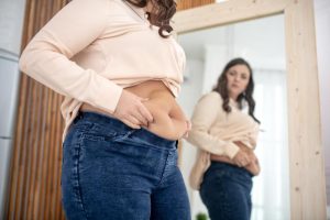 ¿Es posible bajar 8 kilos en un mes?